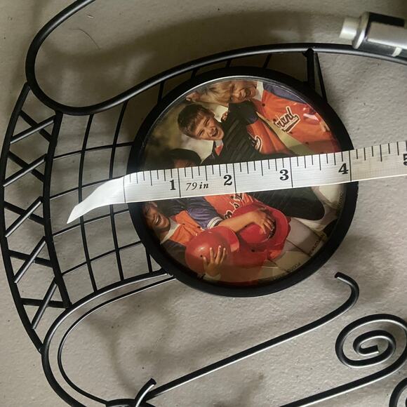 Baseball Glove Metal Photo Frame - Holds 4x4 Picture - Picture 8 of 8